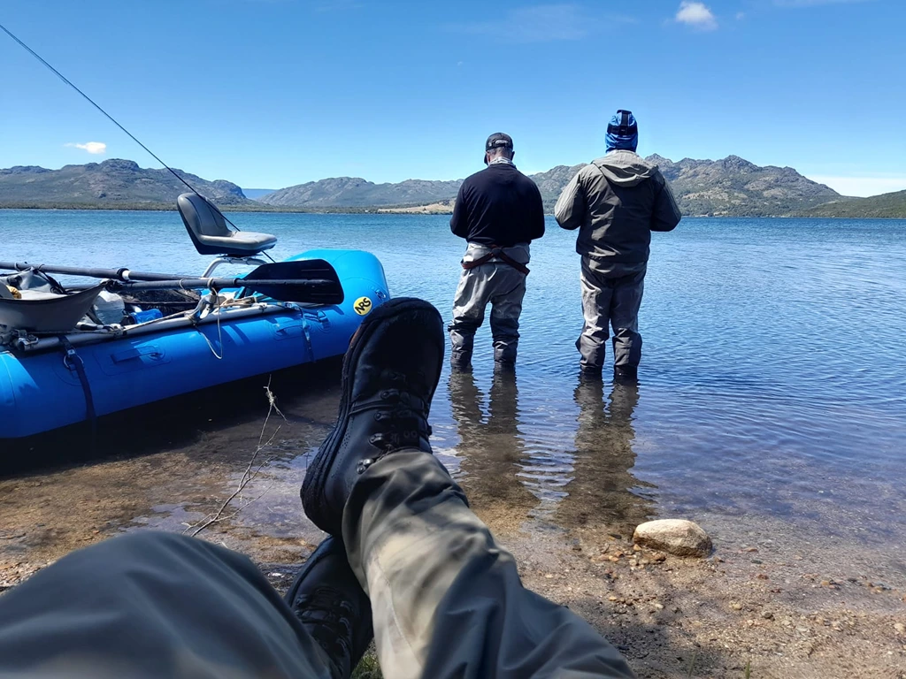 Guía baqueano de pesca con mosca en Patagonia